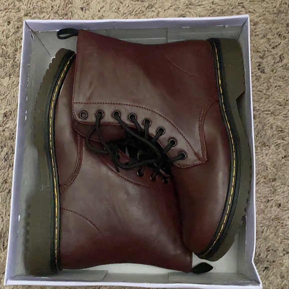 Lace Up Combat Boots - Picture 4 of 9